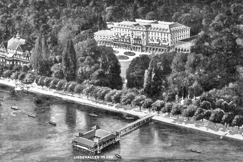 Wechselvolle Geschichte: Das prächtige "Bad-Hotel", in geradezu märchenhafter Idylle, wechselte sein Dasein zum Sanatorium "Konstanzer Hof", letztlich "Sanatorium Büdingen". Nach Abriss vor über zehn Jahren ist das 40.000m² große Grundstück zum Spekulationsobjekt verkommen. 